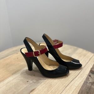 Steve Madden Black Patent Leather Ankle Block Heels w/ Red Patent Strap Size 7.5